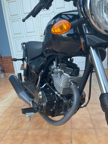 Imagen 7 de 15 de Zanella Patagonian Eagle 150 Black Street