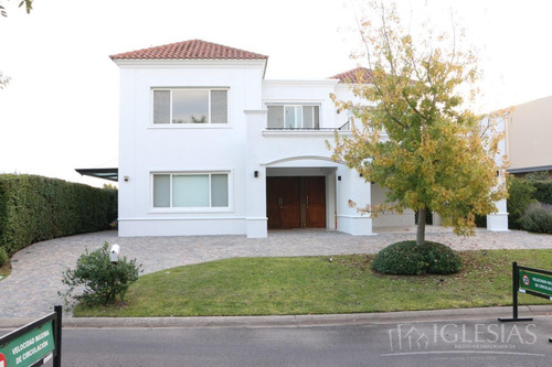 Imagen 3 de 30 de Tour 360º - Casa Al Lago En Venta O Alquiler - Barrio Los Lagos, Nordelta