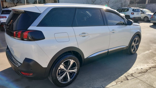 Imagen 11 de 11 de Peugeot 5008 Allure 7 Asientos Automatica 2018 - Usada