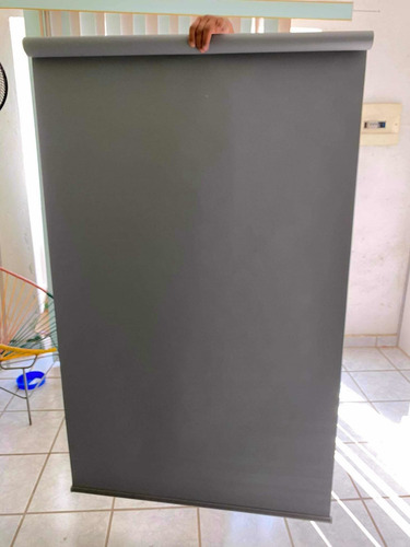 4 Persiana Enróllables Gris (Usado)