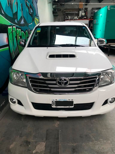 Toyota Hilux 4x2 Srv 2015