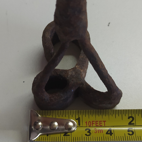 Antigo Ferro De Marca Gado -centenário / Leta L 5cmx5cm - 22 (Usado)