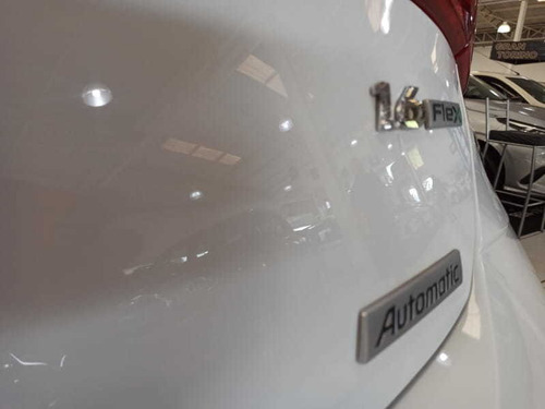 Imagem 8 de 15 de Hyundai Hb20x Premium 1.6 Flex 16v Aut. 4p 2014