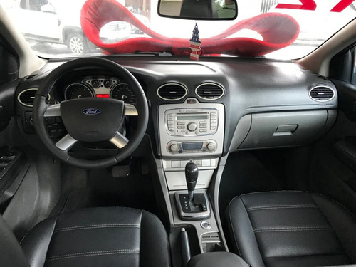 Ford Focus Sedan 2.0 4p