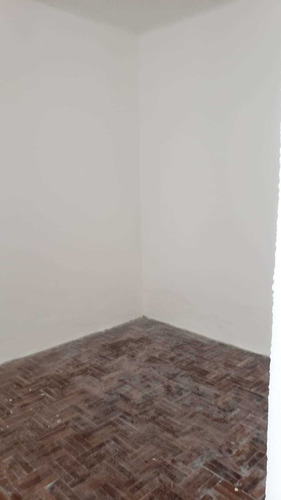 Alquilo Apartamento #3 De Un Dormitorios En La Blanqueada