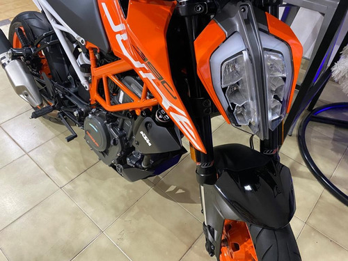 Imagen 16 de 25 de Ktm Duke 390