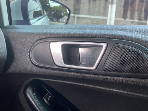 Ford Fiesta 1.6 16v Titanium Flex Powershift 5p