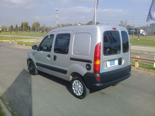 Kangoo Confort 1.6 5 Asientos 2 Pl Mod 2016 - Dk