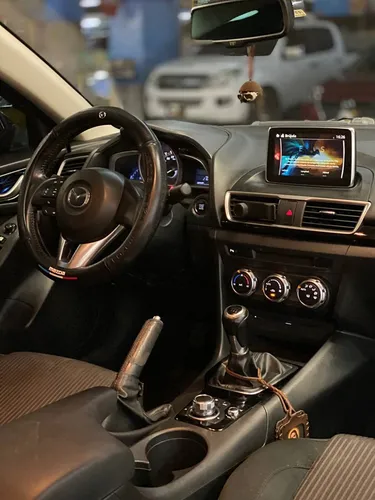 Mazda 3 2.0 Touring Mt