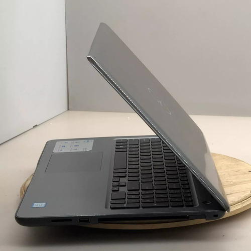 Dell Inspiron 15 5567 I7 (Usado)