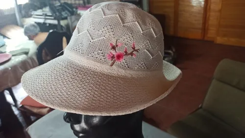 Gorra Sombrerito Hilo Tramado Blanco Con Bordadito Va Para M (Usado)