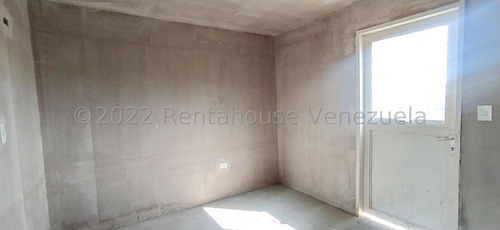 Imagen 27 de 30 de Casa En Venta En Terrazas De La Ensenada Barquisimeto Lara +++m.c * R-a-h N° +0-4-2-4- 5.5.6. 5.7. 5.9 *--**