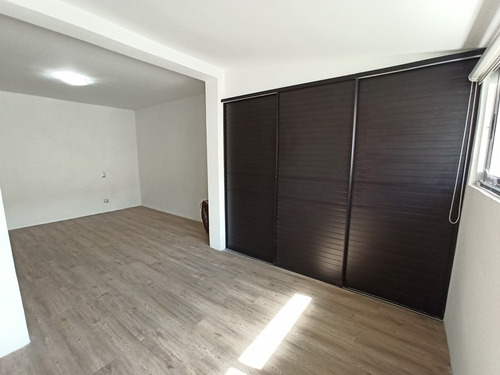 Imagen 12 de 25 de José Colmenares Vende | Casa En Guataparo Country Club (foc-648)