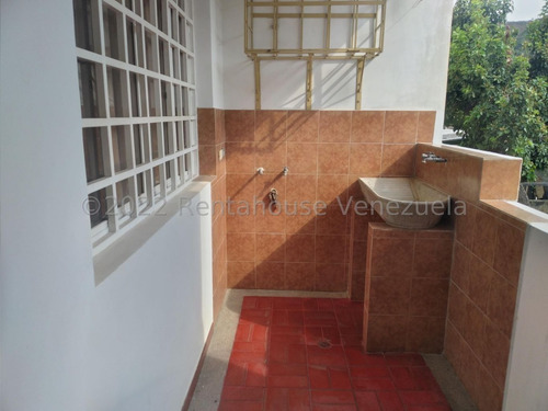 Imagen 10 de 11 de Apartamento En Alquiler La Candelaria Nv