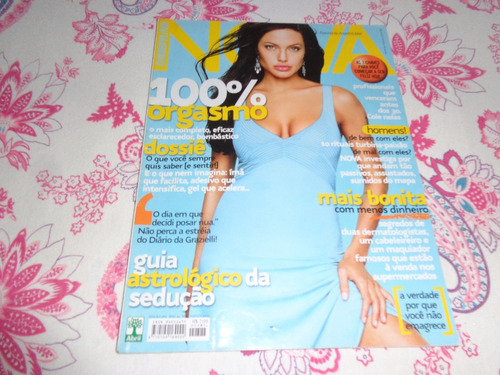 Revista Nova Angelina Jolie