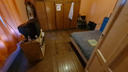 En Venta En El Palomar; Casa En Ph Al Medio De 3 Ambientes A Modernizar En Una Muy Buena Ubicacion, A 4 Cuadras De La Estacion, Dos Dormitorios; Patio Cocina Y Baño F: 8613