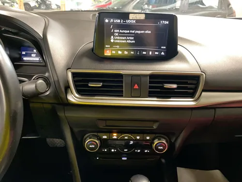Mazda 3 2.0 Touring