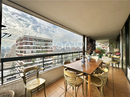 Malaga / Renato Sánchez