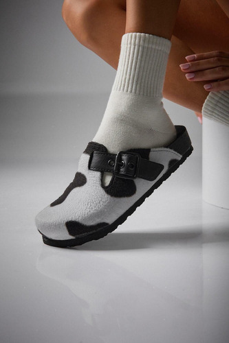 Zapatos Zuecos Birk Bajos Blanco Y Negro Vaquita De Piel
