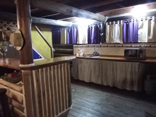 Imagen 3 de 16 de Cabaña Villa Serrana Alquilo Diseño Único, Ubicada En Los Romerillos Con Espectacular Vista Despejada Al Cerro Guazuvirá Y Cerro Del Lagarto, Comodidades Para Hasta 6 Personas.