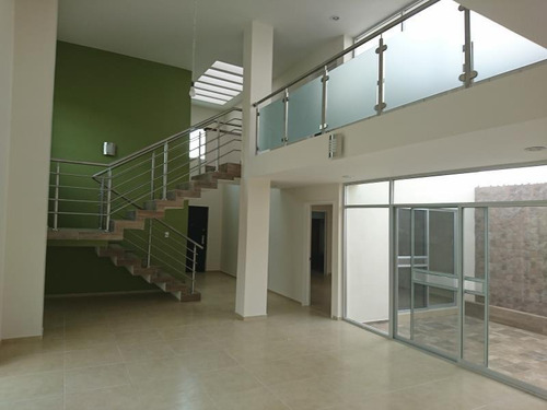 Imagen 6 de 11 de Casa Sola En Venta Jardines Del Country