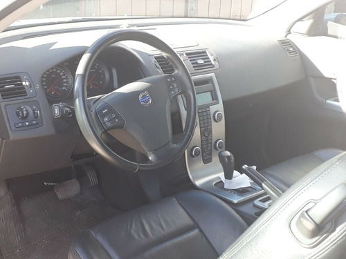 Imagen 5 de 14 de Volvo C30 2008 2.4 170hp At Pack Premium