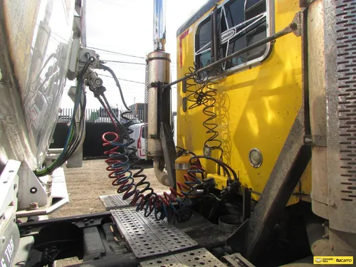 Freihtliner Cl 120 12.700 Cc Columbia