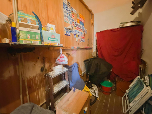 Venta De Casa 2 Dormitorios Con Patio, Parrillero Y Garaje En La Comercial