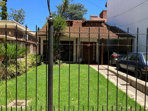 Venta De Casa En Calle Cerretti 1020 De Adrogue