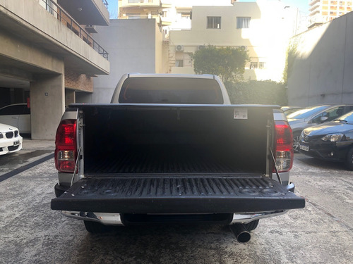 Imagen 6 de 12 de Toyota Hilux