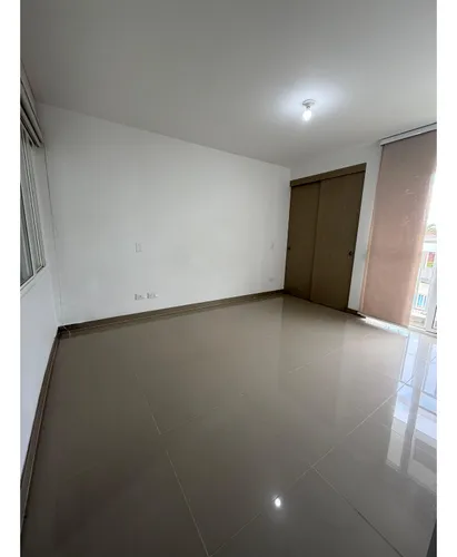 Venta Apartamento De 80mts2 En El Castillo, Jamundí, 13369-4