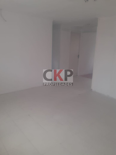 Depto. Piso 3. 3d+1b. Poniente Subsidios. Metro. Lo Prad