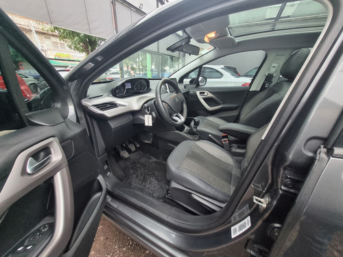 Peugeot 208 1.6 Feline