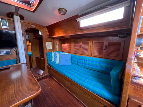 Imagen 4 de 19 de Velero Peterson 34 Nanni 36 Hp Diesel