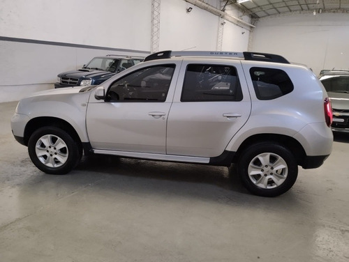 Imagen 6 de 15 de Renault Duster 2017 1.6 Ph2 4x2 Privilege 110cv