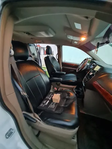 Chrysler Town & Country 3.6 Lx Mt