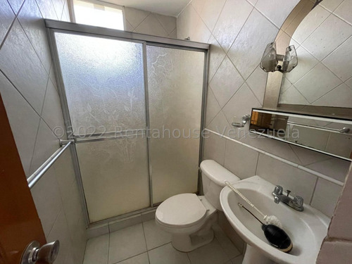 Imagen 28 de 30 de Apartamentos En Venta En Zona Este Barquisimeto, Lara 22-24179 Romer Gonzalez Profesional Inmobiliario Renta House