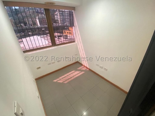 Imagen 6 de 12 de Claudia Lopez Alquila Oficina En El Recreo Mls #22-21464