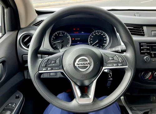 Nissan NP300 Frontier Se 4X2