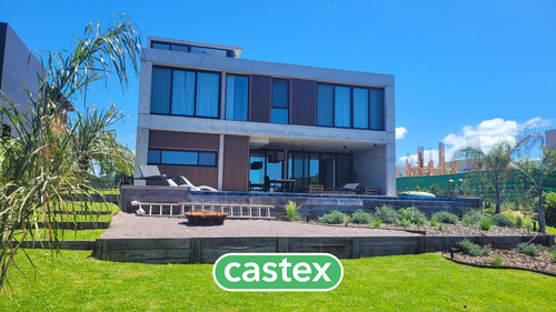 Casa En Venta En El Yacht Nordelta
