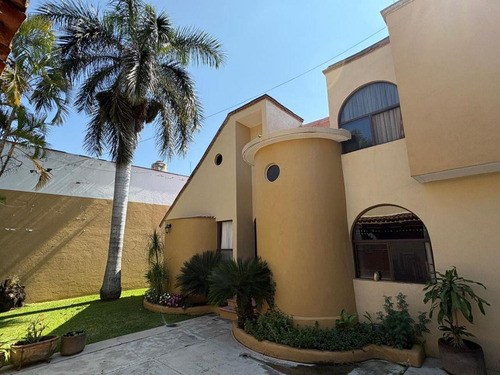 Casa Sola En Lomas De Atzingo, Cuernavaca, Morelos - Iti-2048-cs*