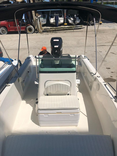 Imagen 8 de 11 de Lancha Robalo Fishing 20 Lv536
