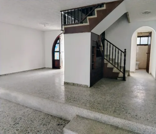 Casa Con Patio Enorme Para Tu Proyecto Personal En El Bosque, Cali