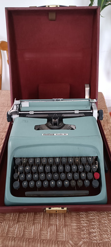 Olivetti Studio 44 Máquina De Escribiri Con Maleta (Usado)