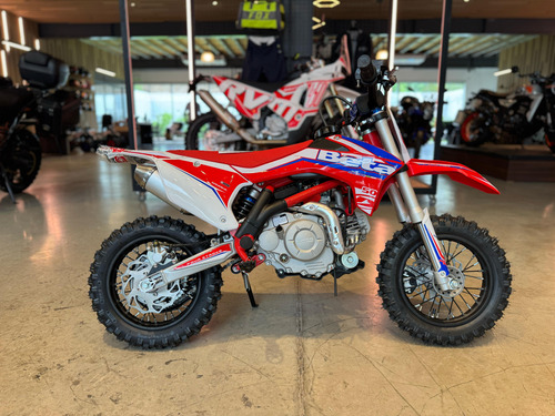 Beta Kinder Rr 50cc Minimoto Créditos Sanzarimotors