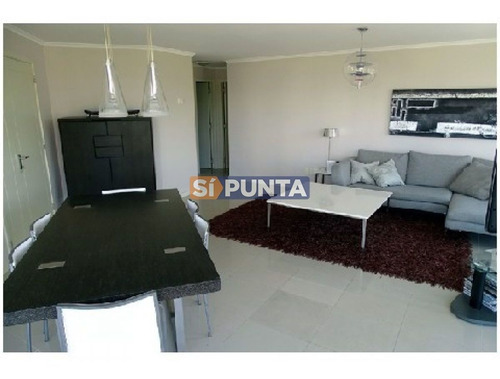 Imagen 3 de 24 de Apartamento Con 3 Dormitorios En Alquiler