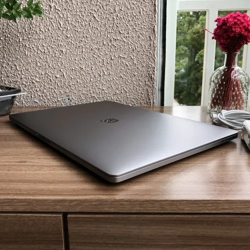 Macbook Pro 2019 16 Pol. 8-core I9 64gb 1tb Ssd 4gb Vídeo