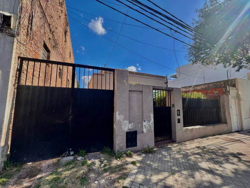 Lote Apto Constructora - Casa De Dos Dormitorios