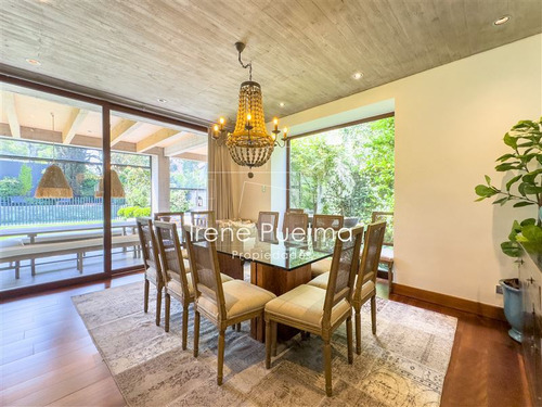 Exclusiva Casa En Condominio Camino La Posada En Las Condes
