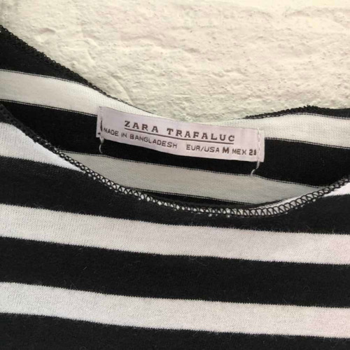 Crop Top Rayado Blanco Y Negro Zara M